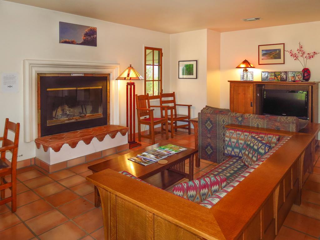 Topanga Canyon Inn Bed And Breakfast Exterior photo