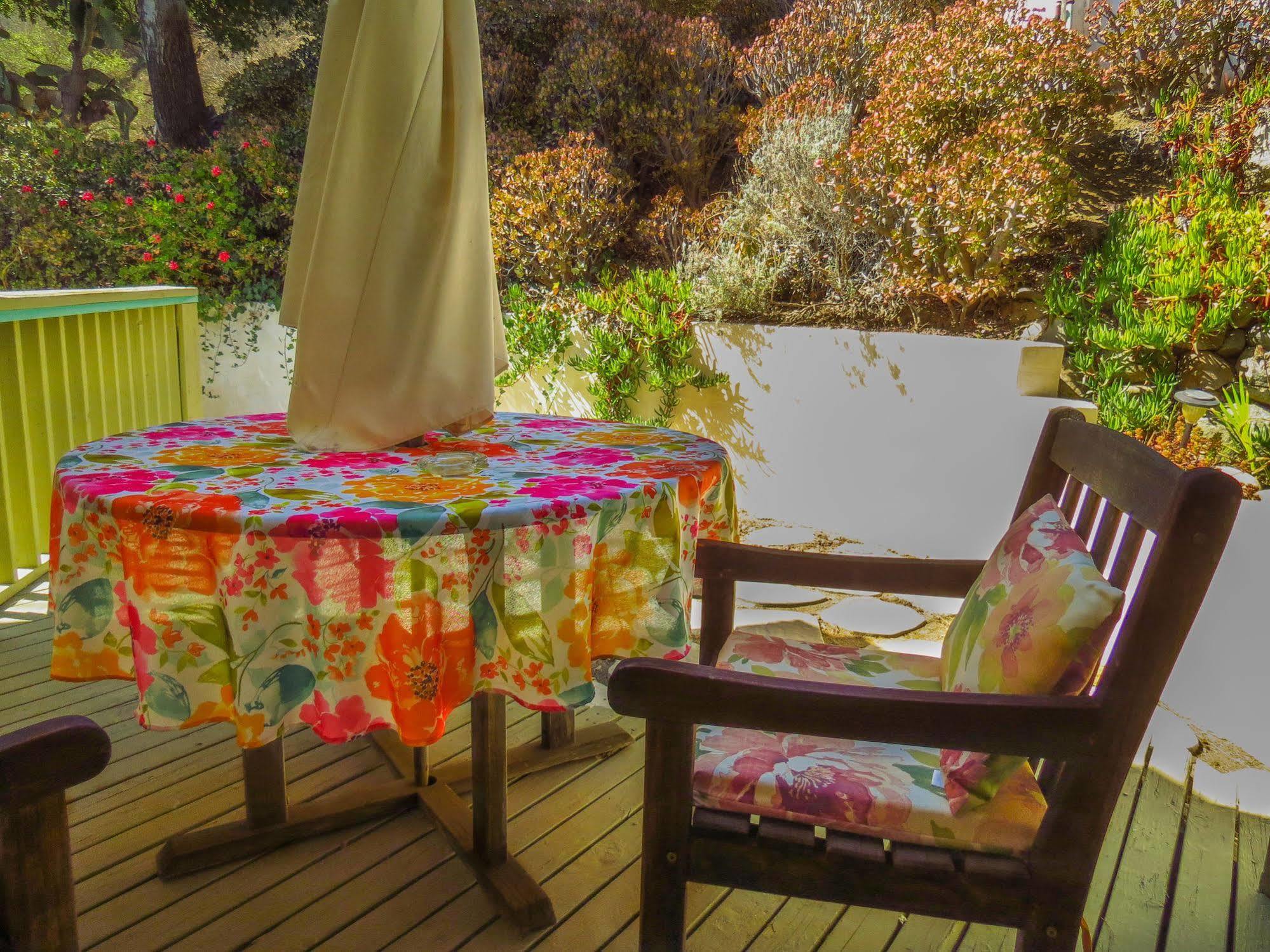 Topanga Canyon Inn Bed And Breakfast Exterior photo