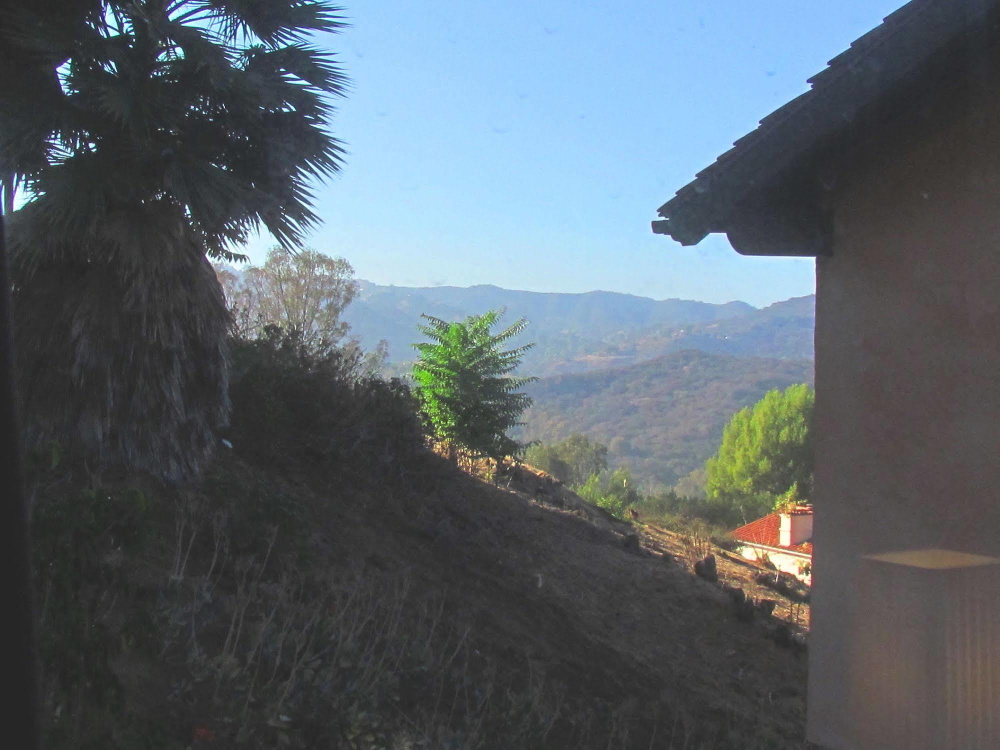Topanga Canyon Inn Bed And Breakfast Exterior photo
