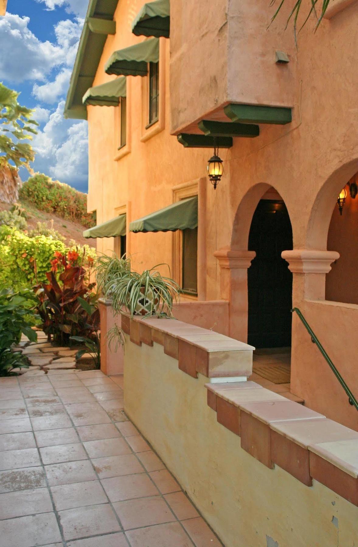 Topanga Canyon Inn Bed And Breakfast Exterior photo